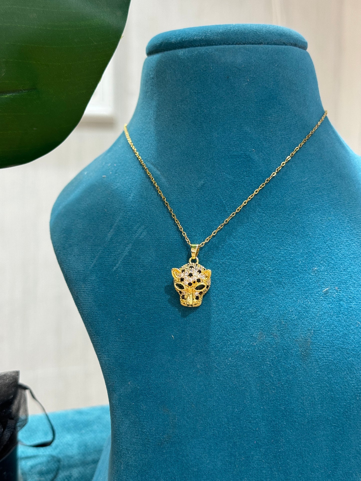 Minimalist Pendant Chain