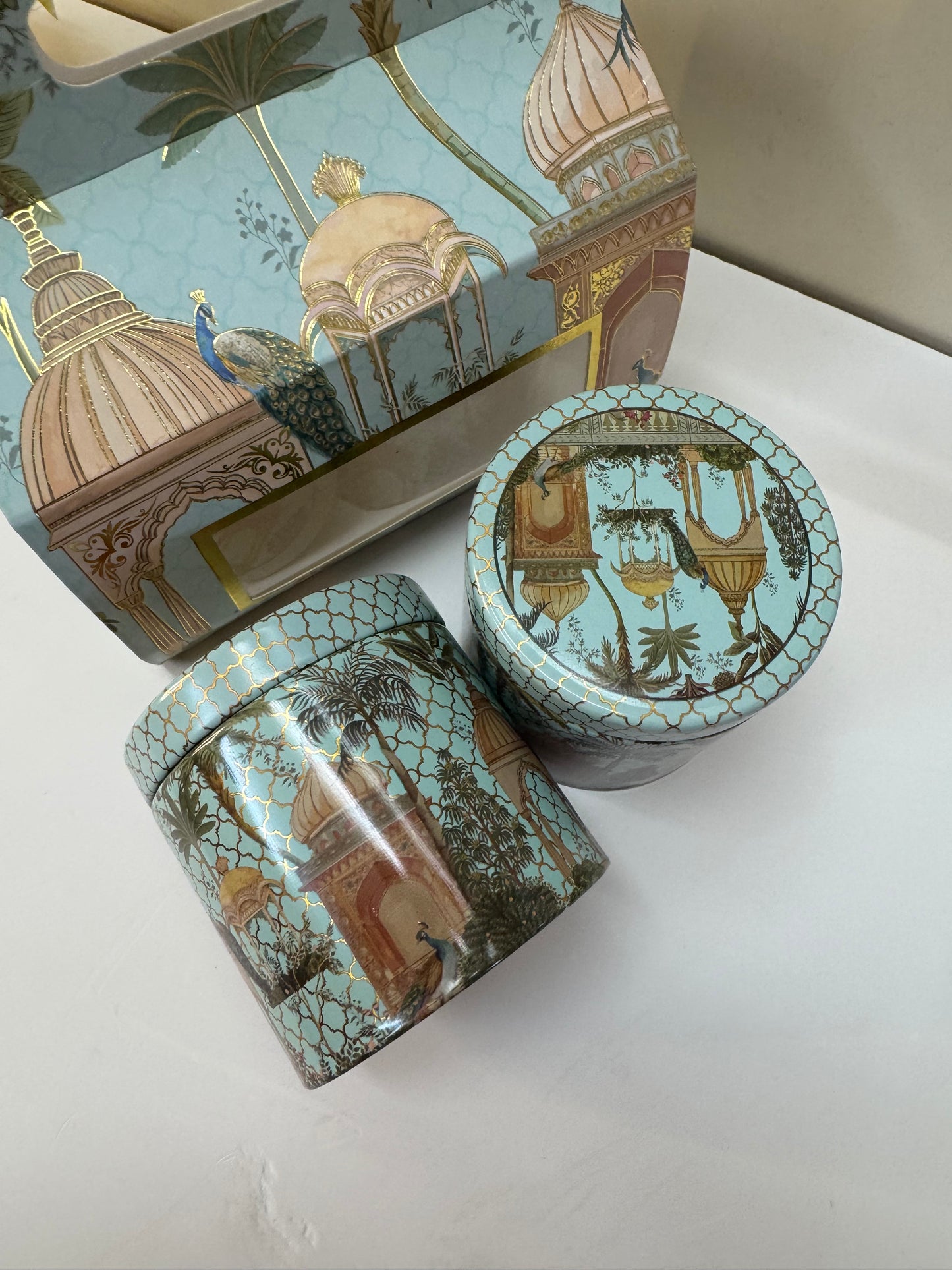 Gift Set of 2 Containers and Box