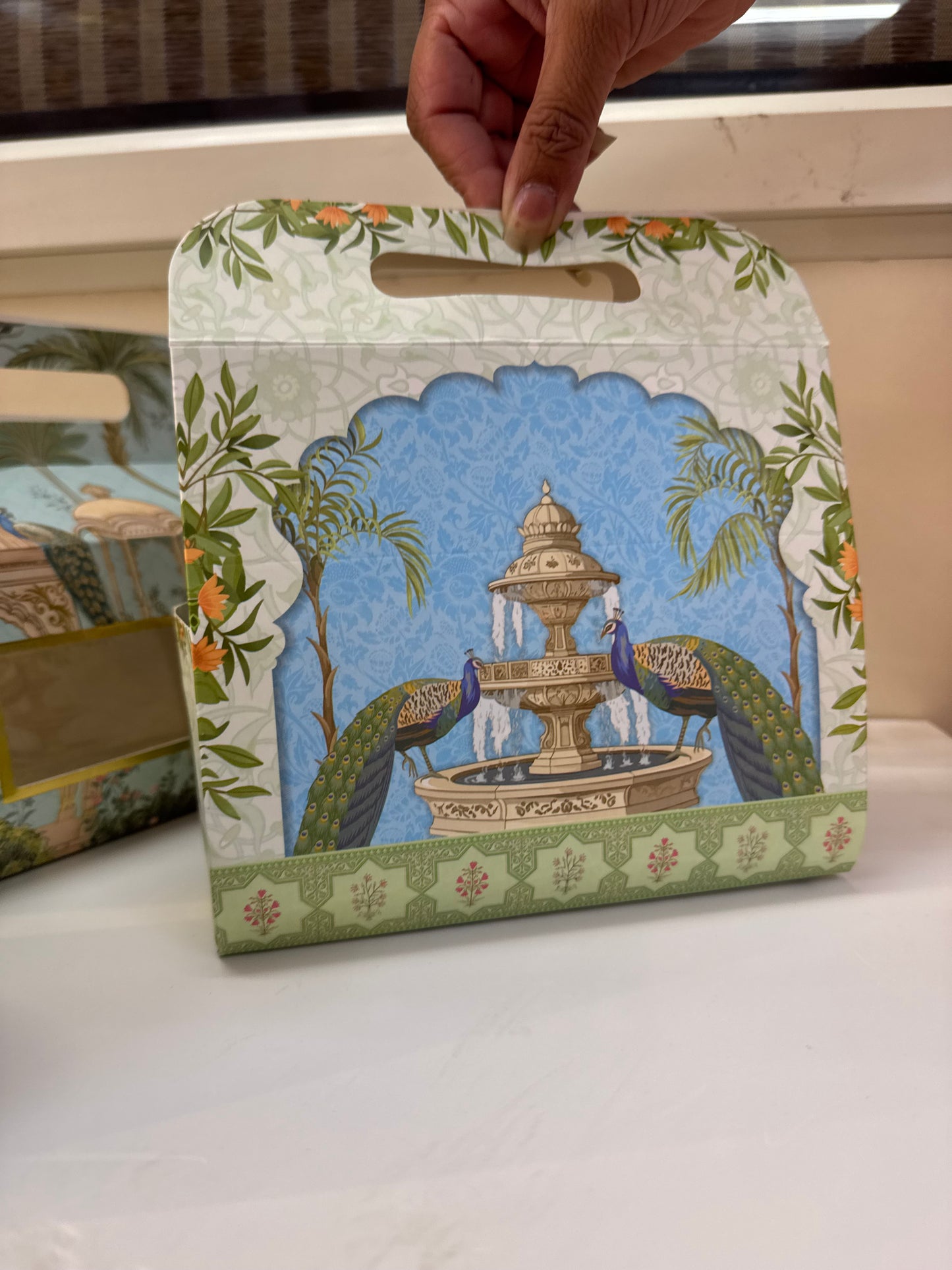 Gift Set of 2 Containers and Box