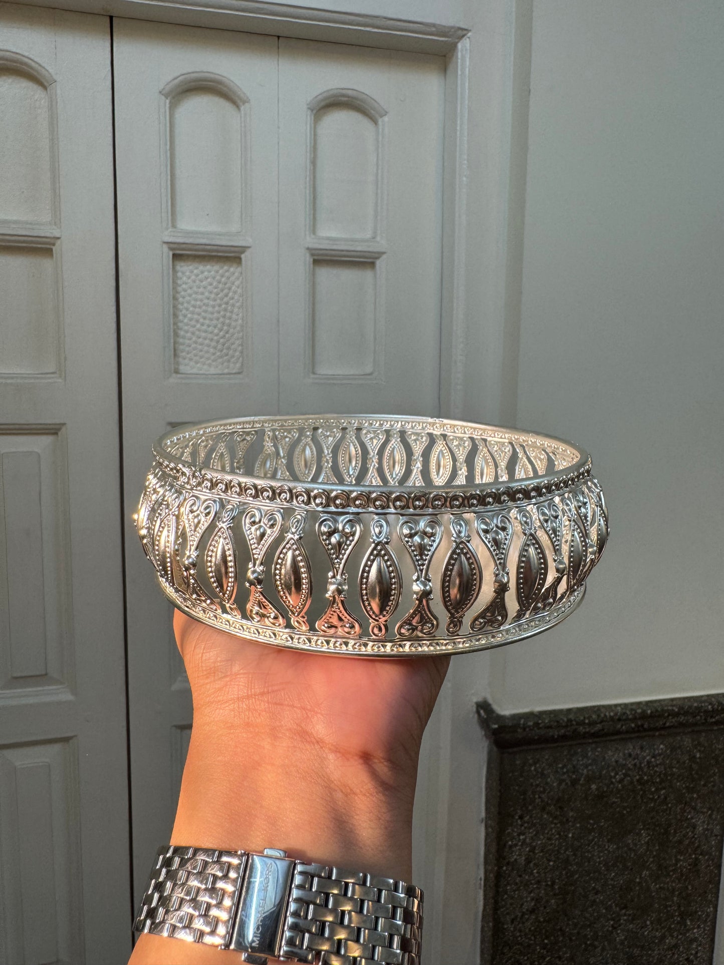 Silver Detailed Tray