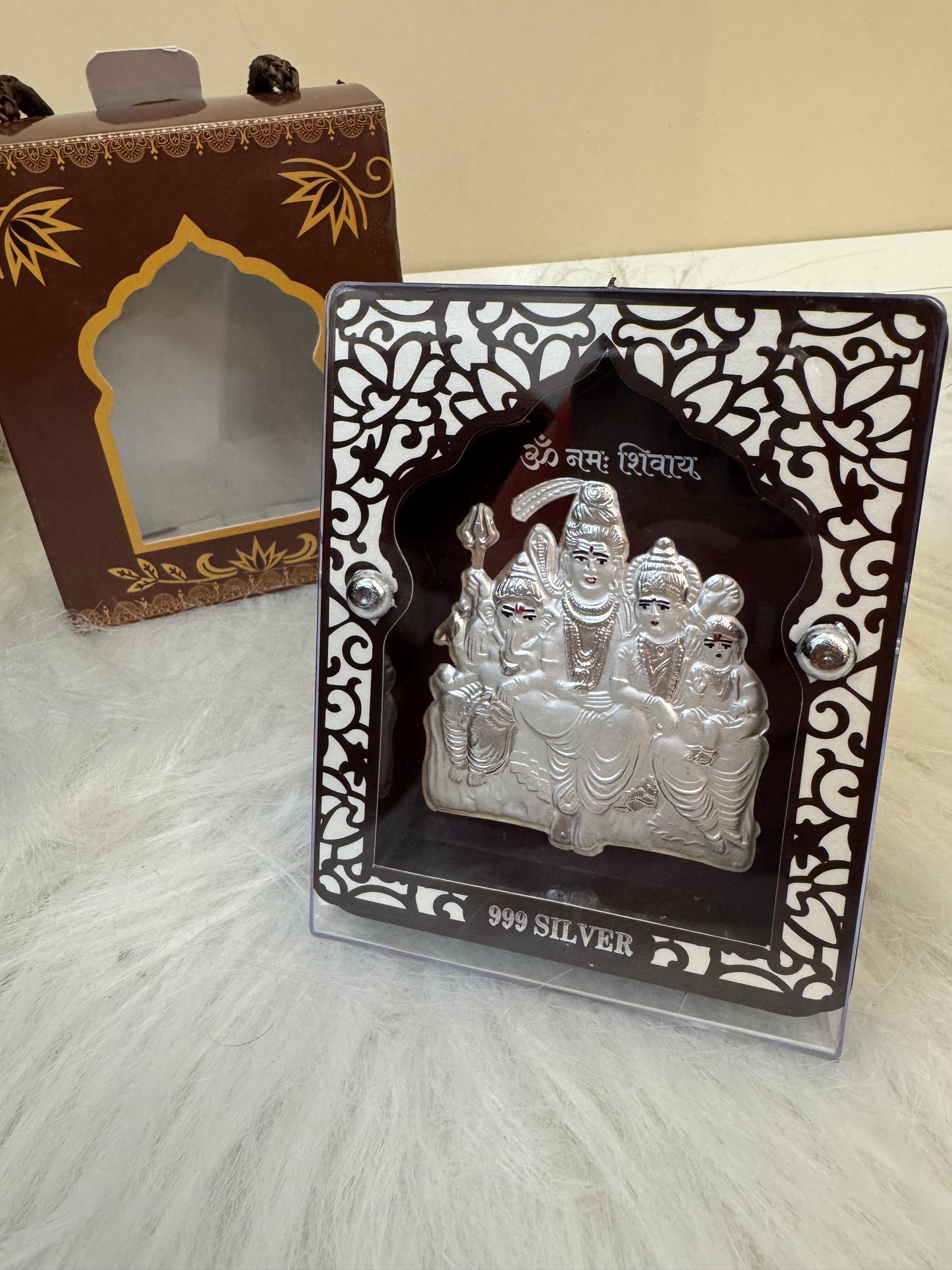 999 Silver Foiling Frame Stand