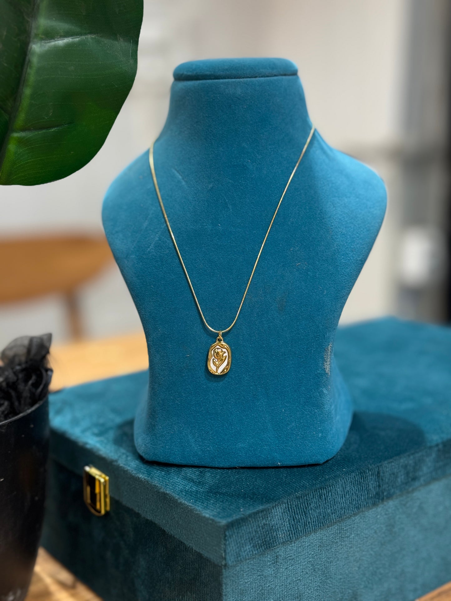 Minimalist Pendant Chain