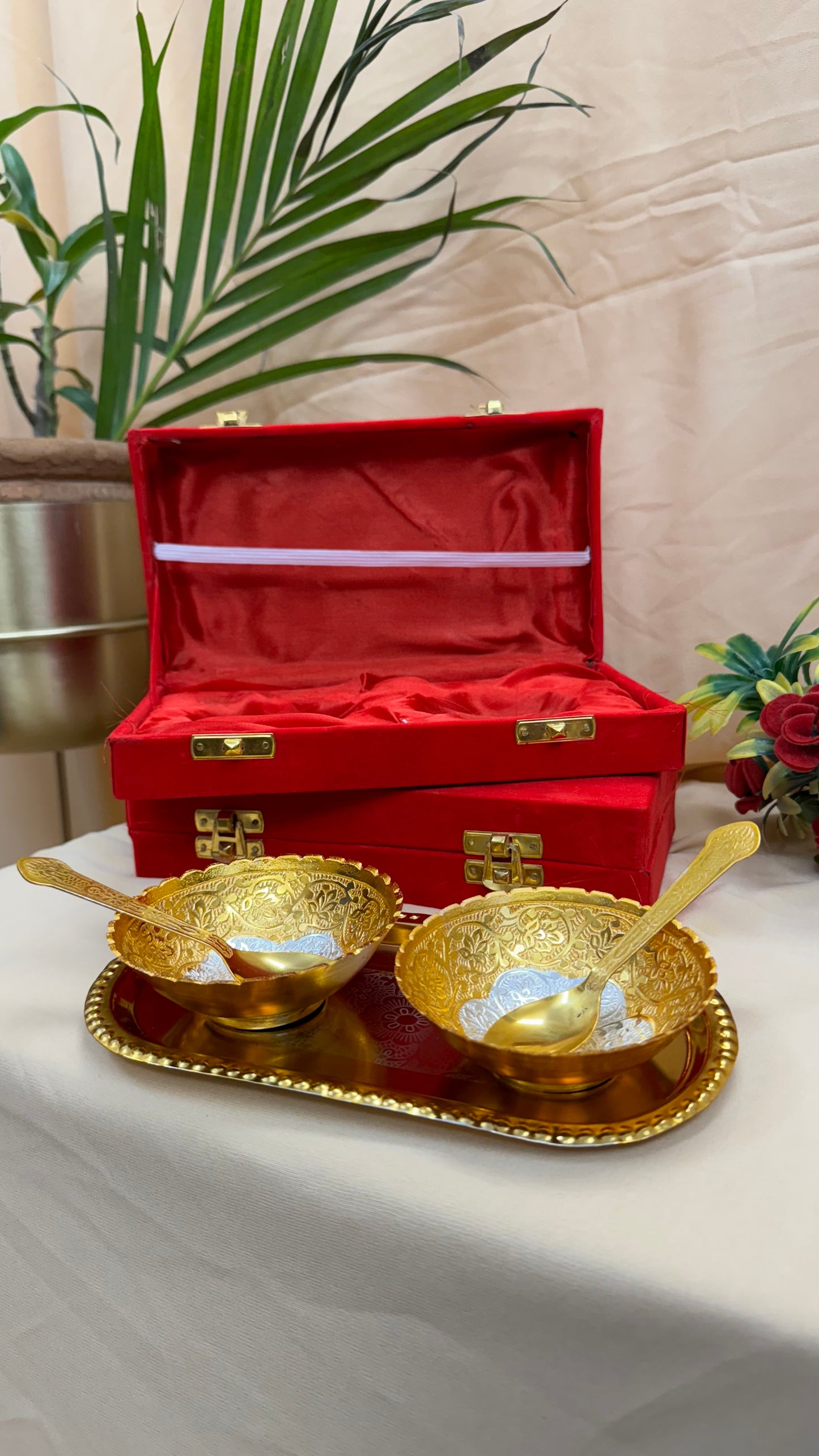 Dual Tone Spoon Bowl Tray Set