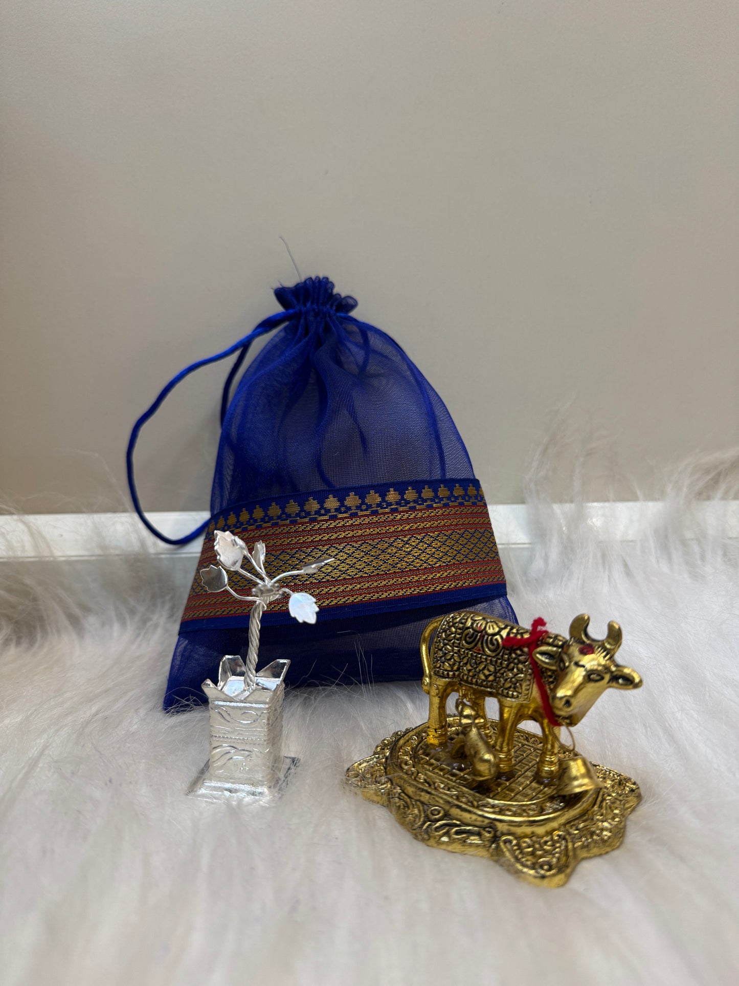 Tulsi Kamdhenu Gift Set