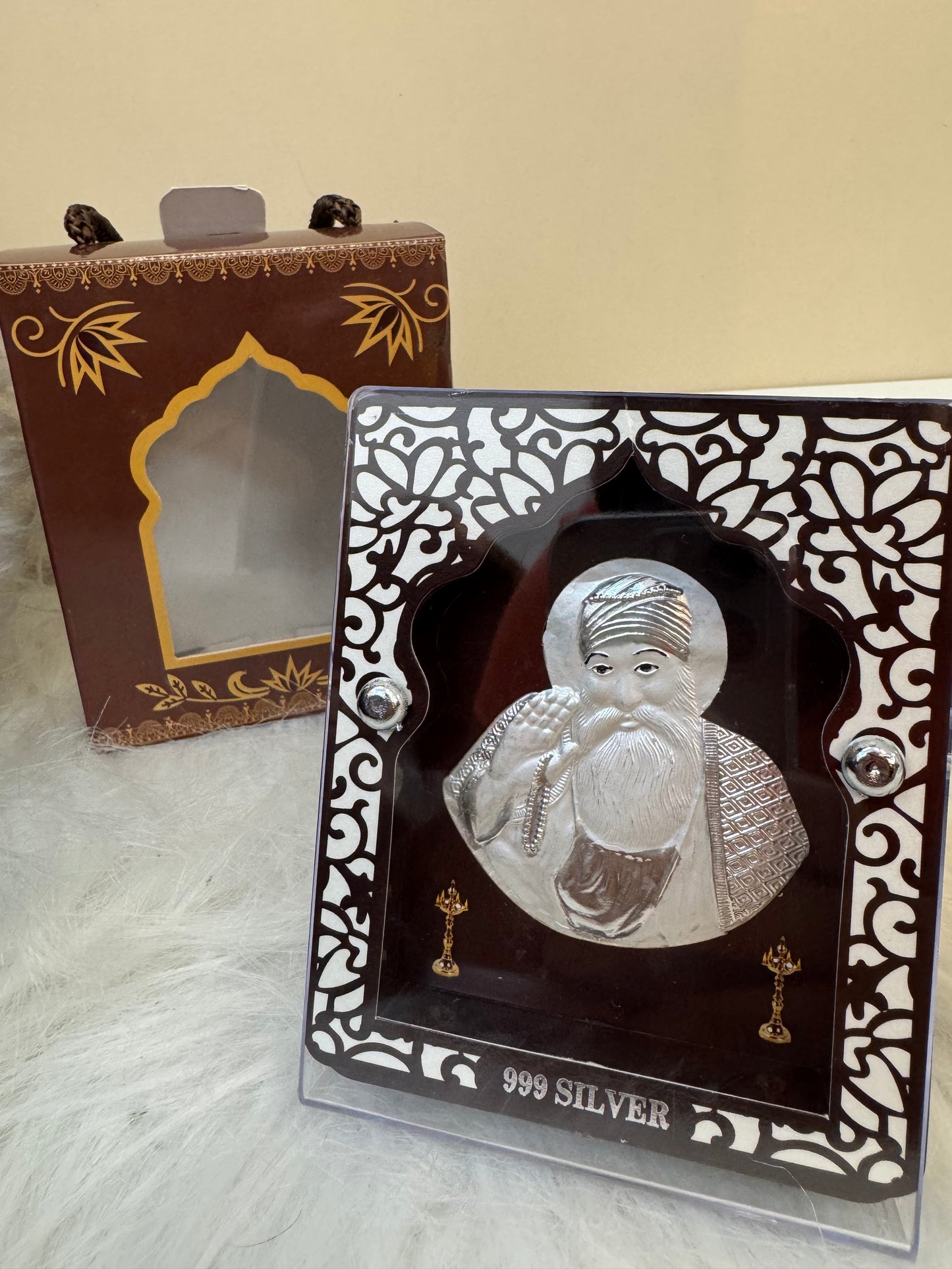 999 Silver Foiling Frame Stand