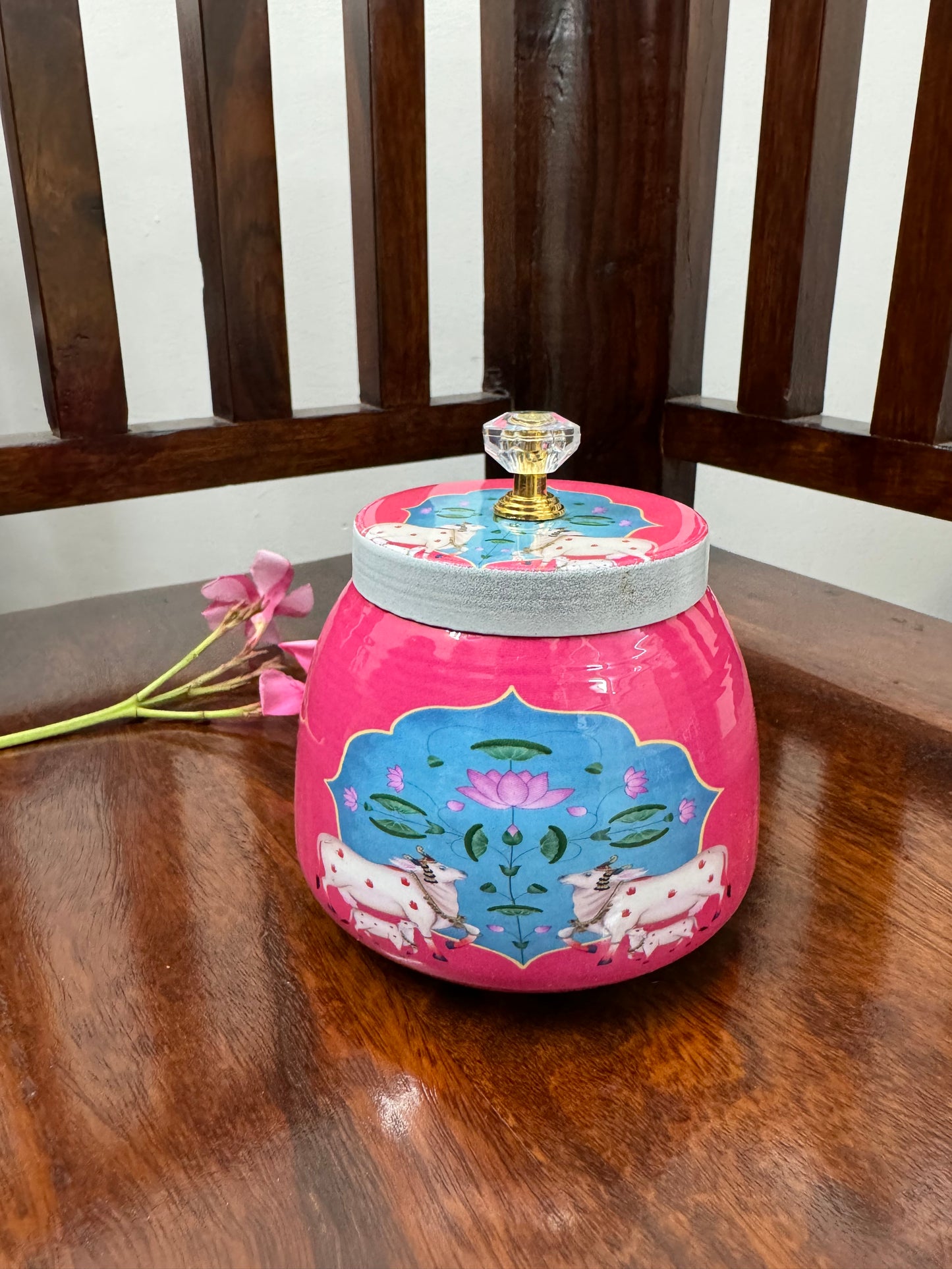 Pichwai Jar