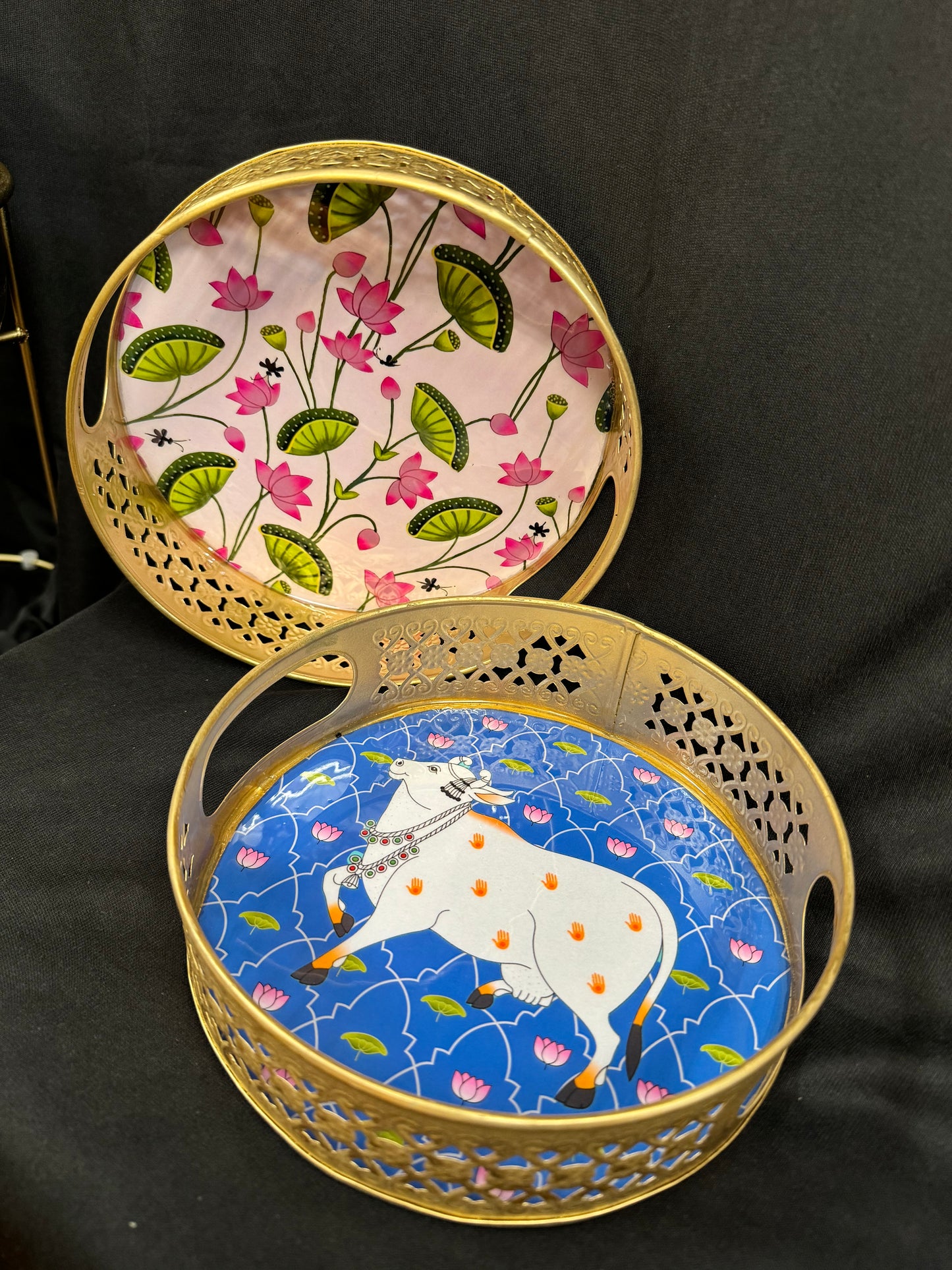 Tray