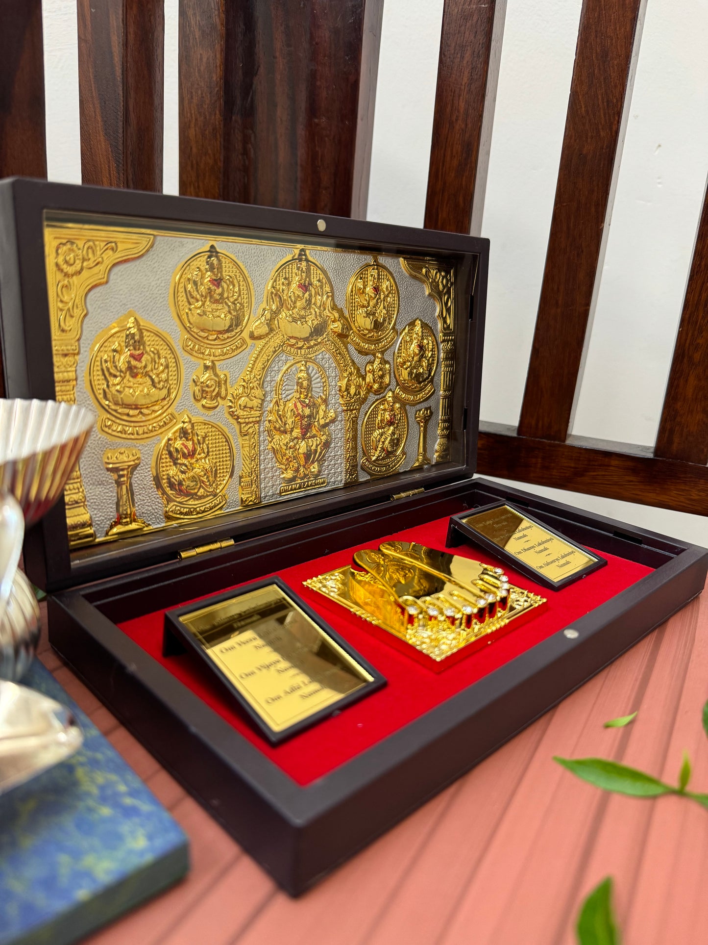 Sri Ashta Lakshmi Namah 24kt gold Prayer Box