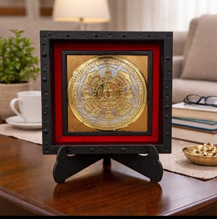 24kt Gold Frame Table Top Stand