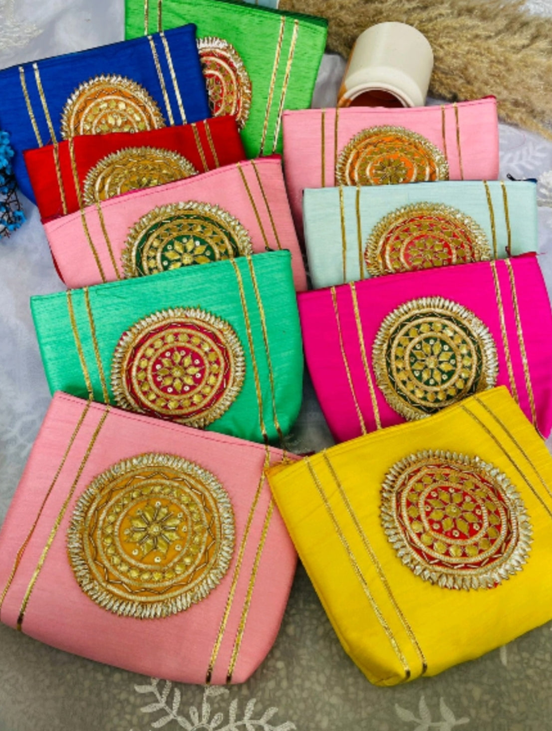 Zipper Gotta Patti Pouch