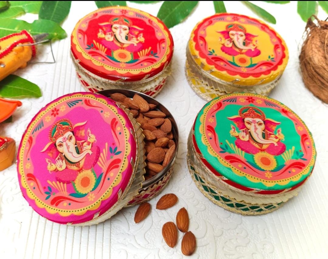 Decorated Stainless Steel Dabba ( Set of 5 )