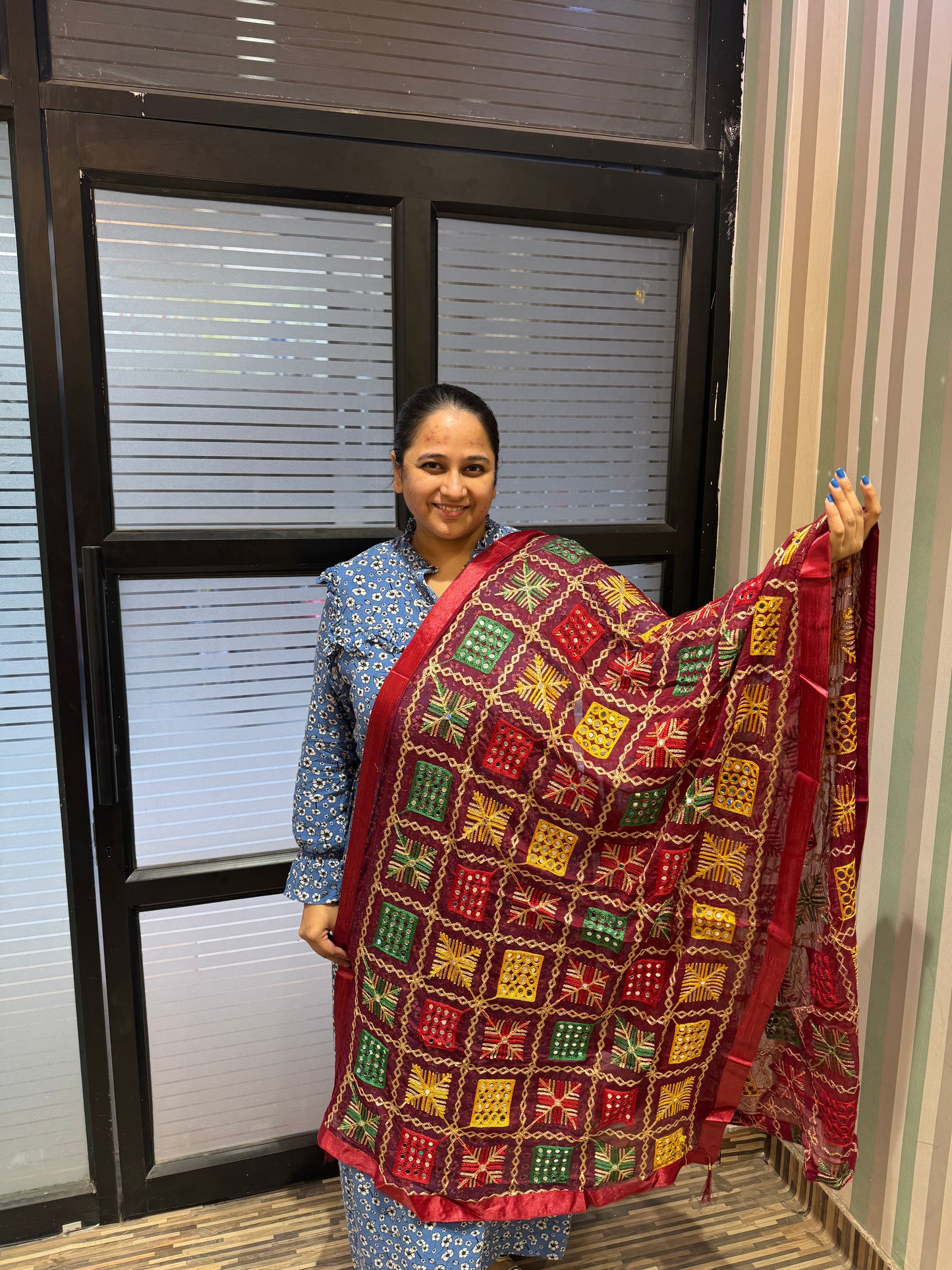Bandhani Dupatta with Mirrors