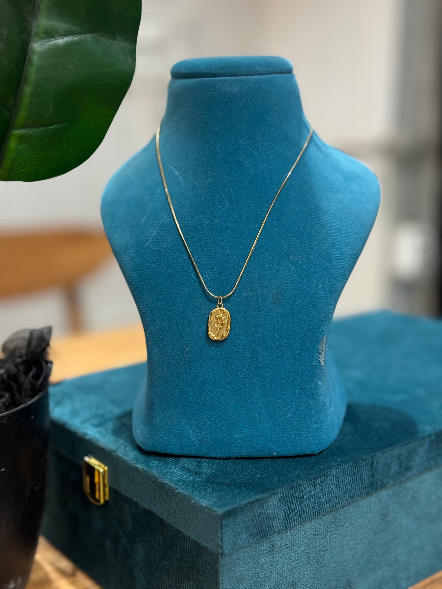 Minimalist Pendant Chain