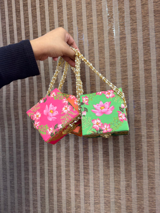 Flower Trunk with Pearl String Box