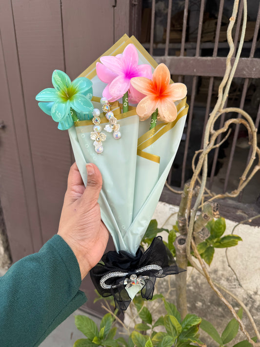 Valentines Hair Clutcher Bouquet