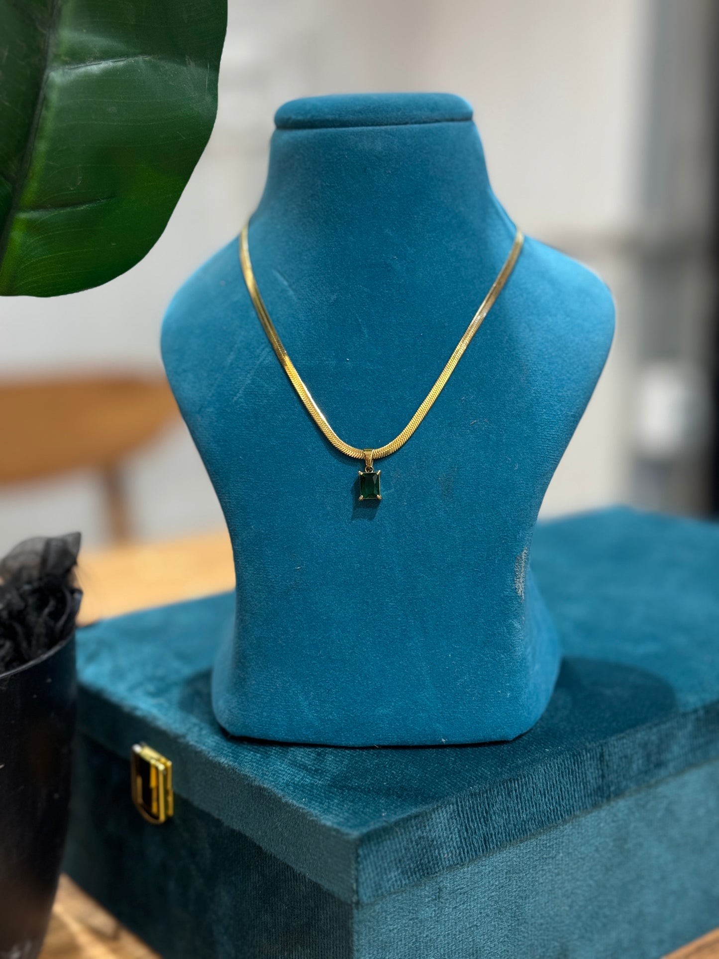 Minimalist Pendant Chain