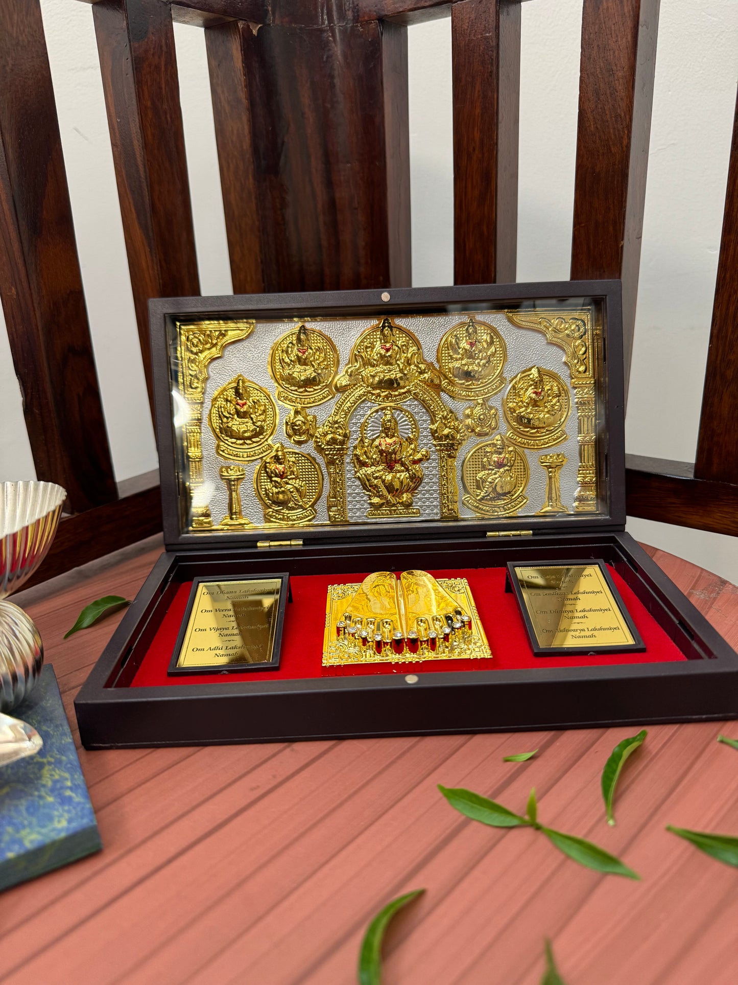 Sri Ashta Lakshmi Namah 24kt gold Prayer Box