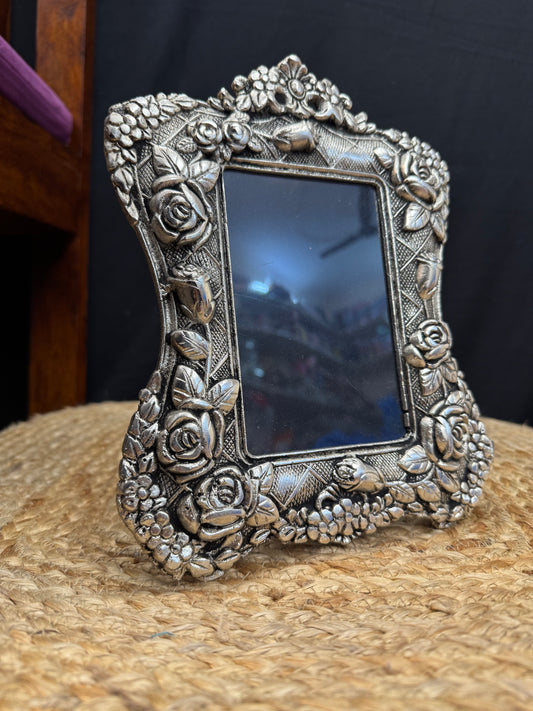 Rose Frame Stand