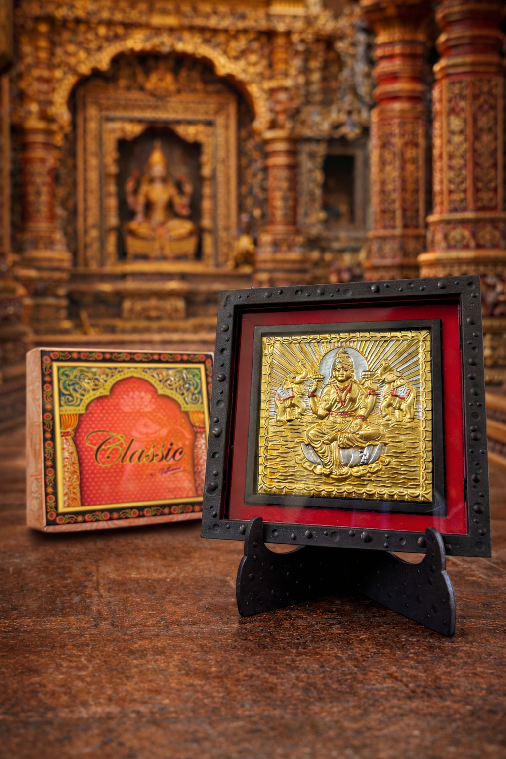 24kt Gold Frame Table Top Stand