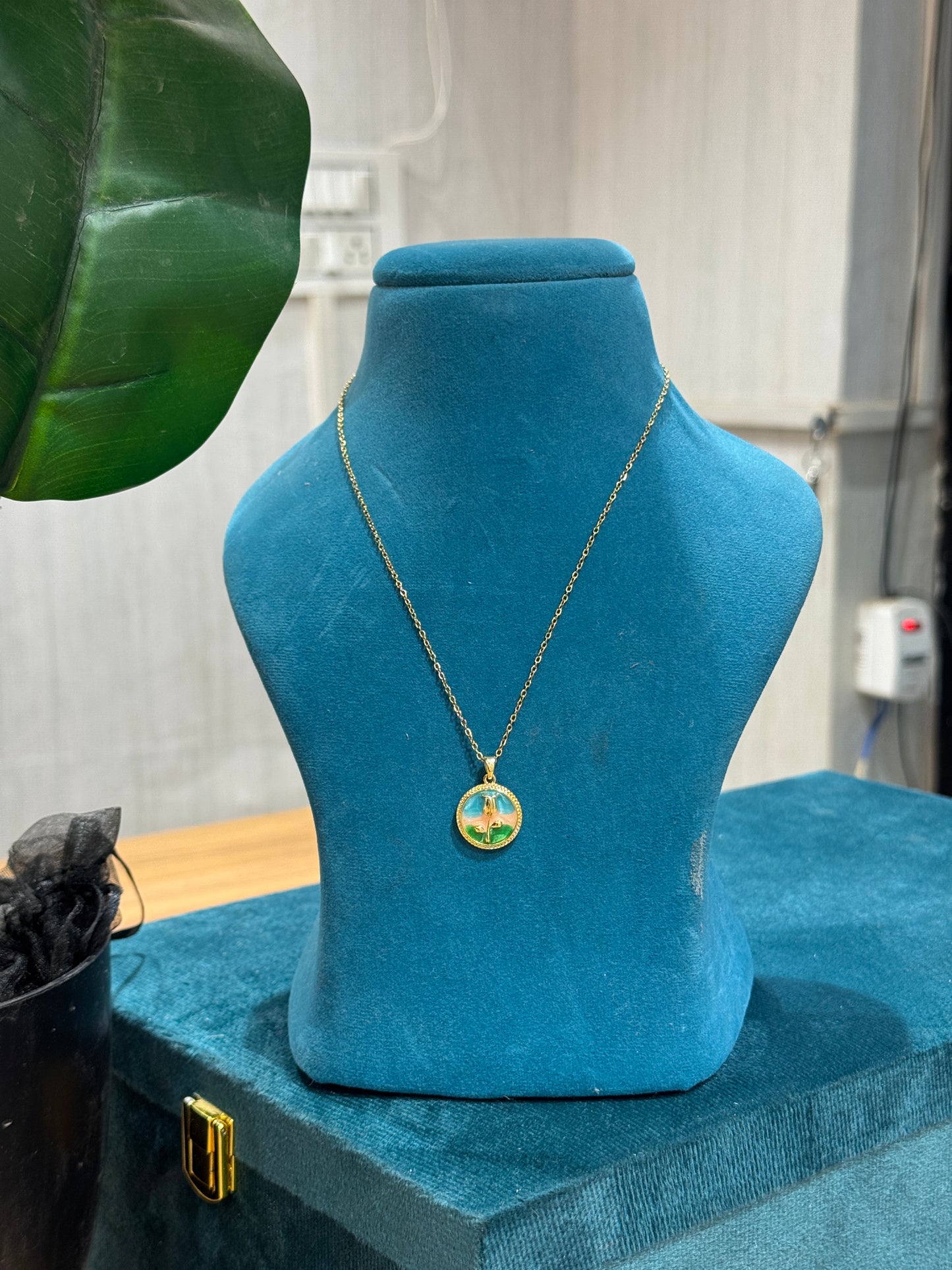 Minimalist Pendant Chain