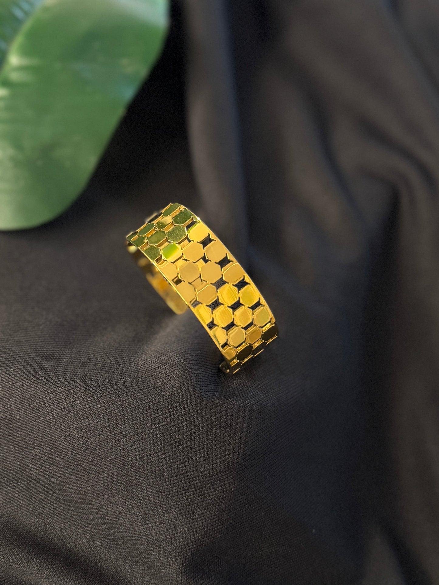 Anti Tarnish Handcuff