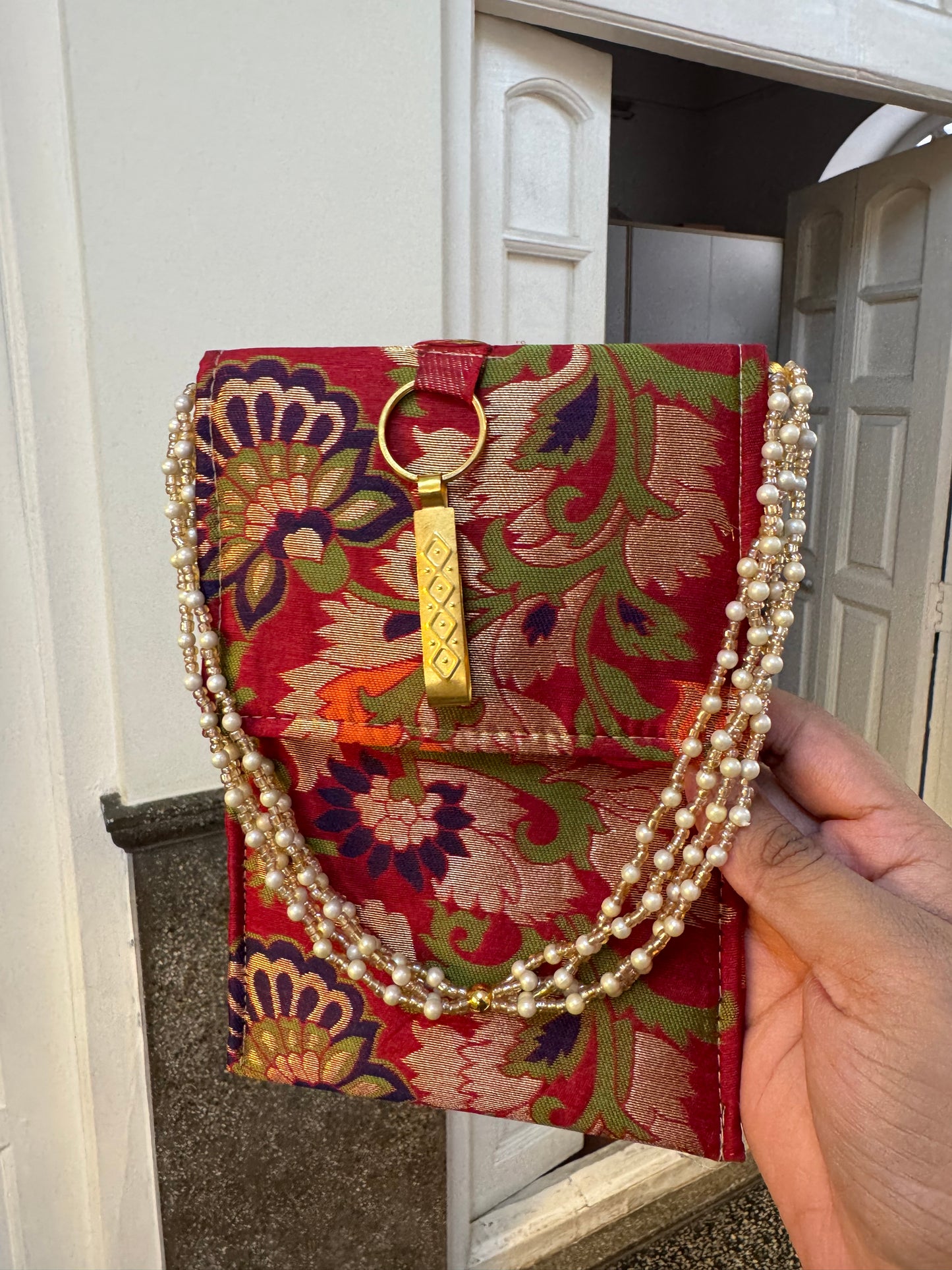 Mobile Pouch