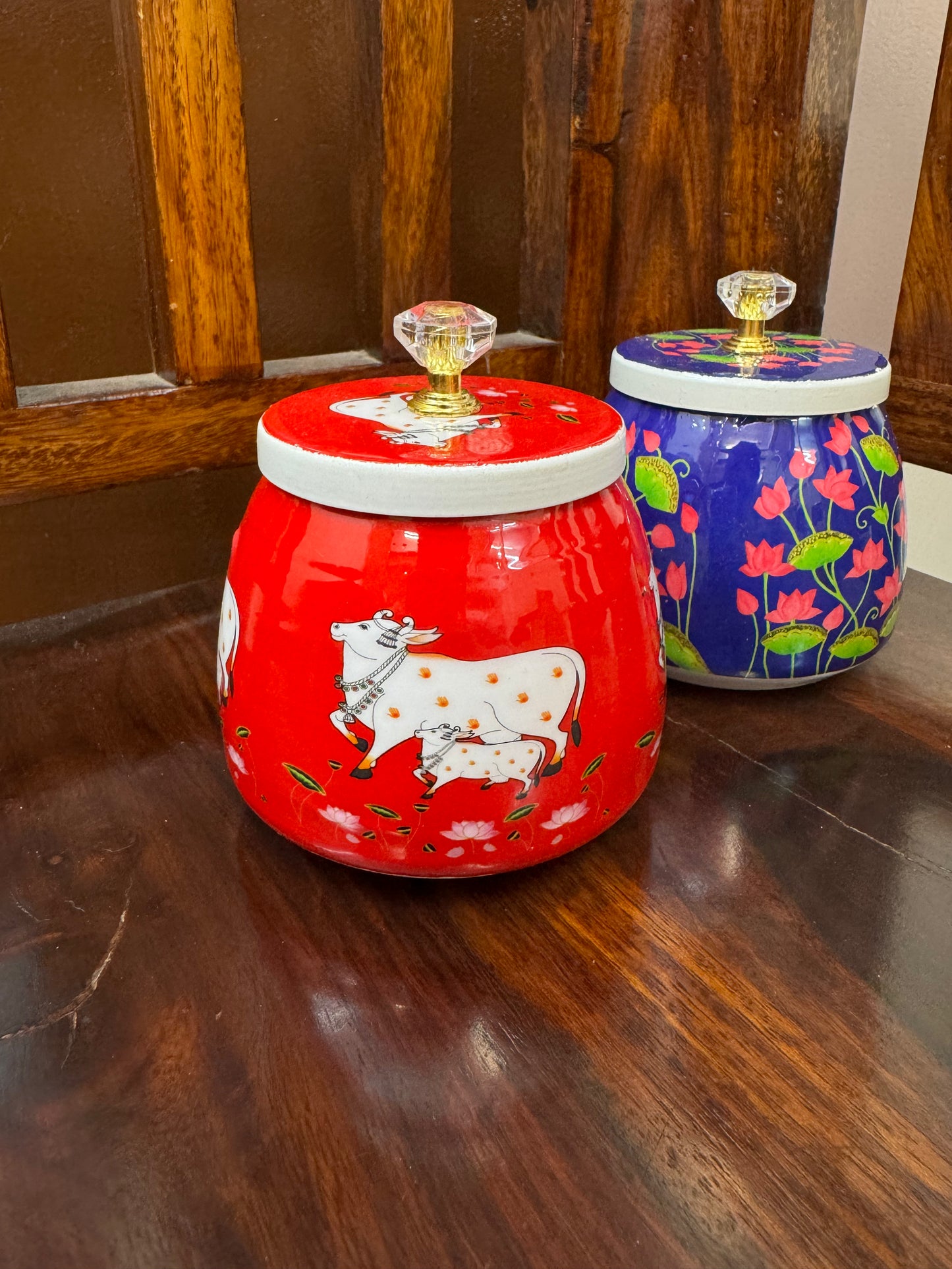 Pichwai Jar